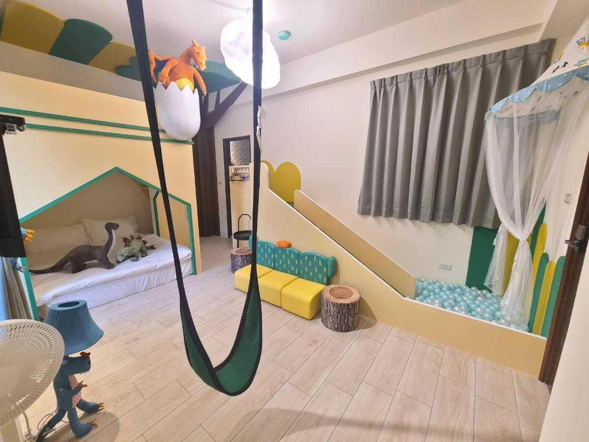 Sunlight Forest Homestay Tainan Esterno foto