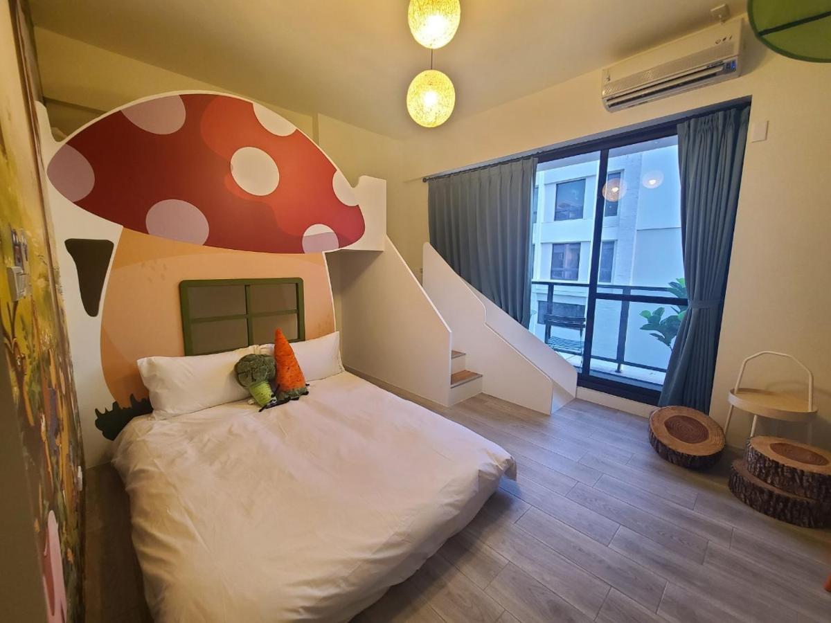 Sunlight Forest Homestay Tainan Esterno foto