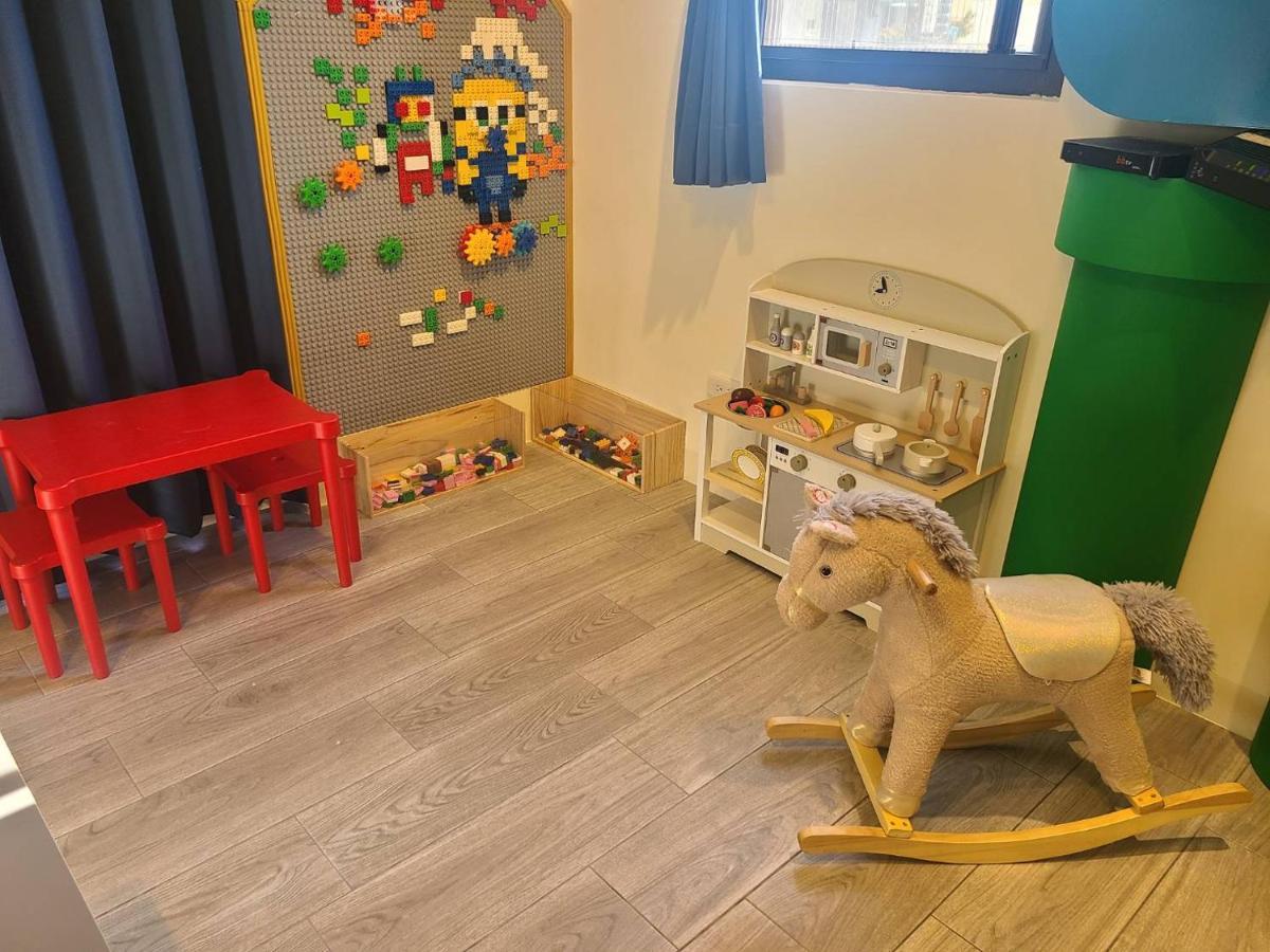 Sunlight Forest Homestay Tainan Esterno foto