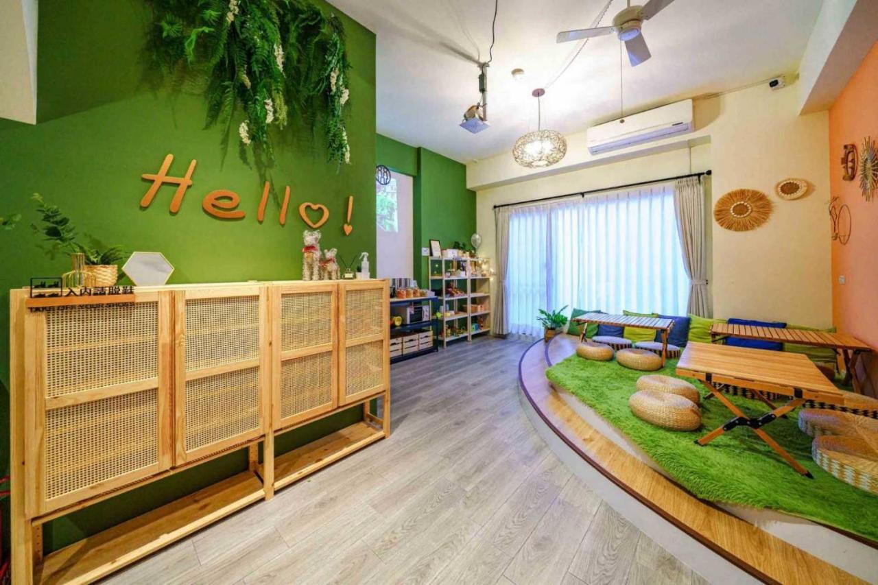 Sunlight Forest Homestay Tainan Esterno foto