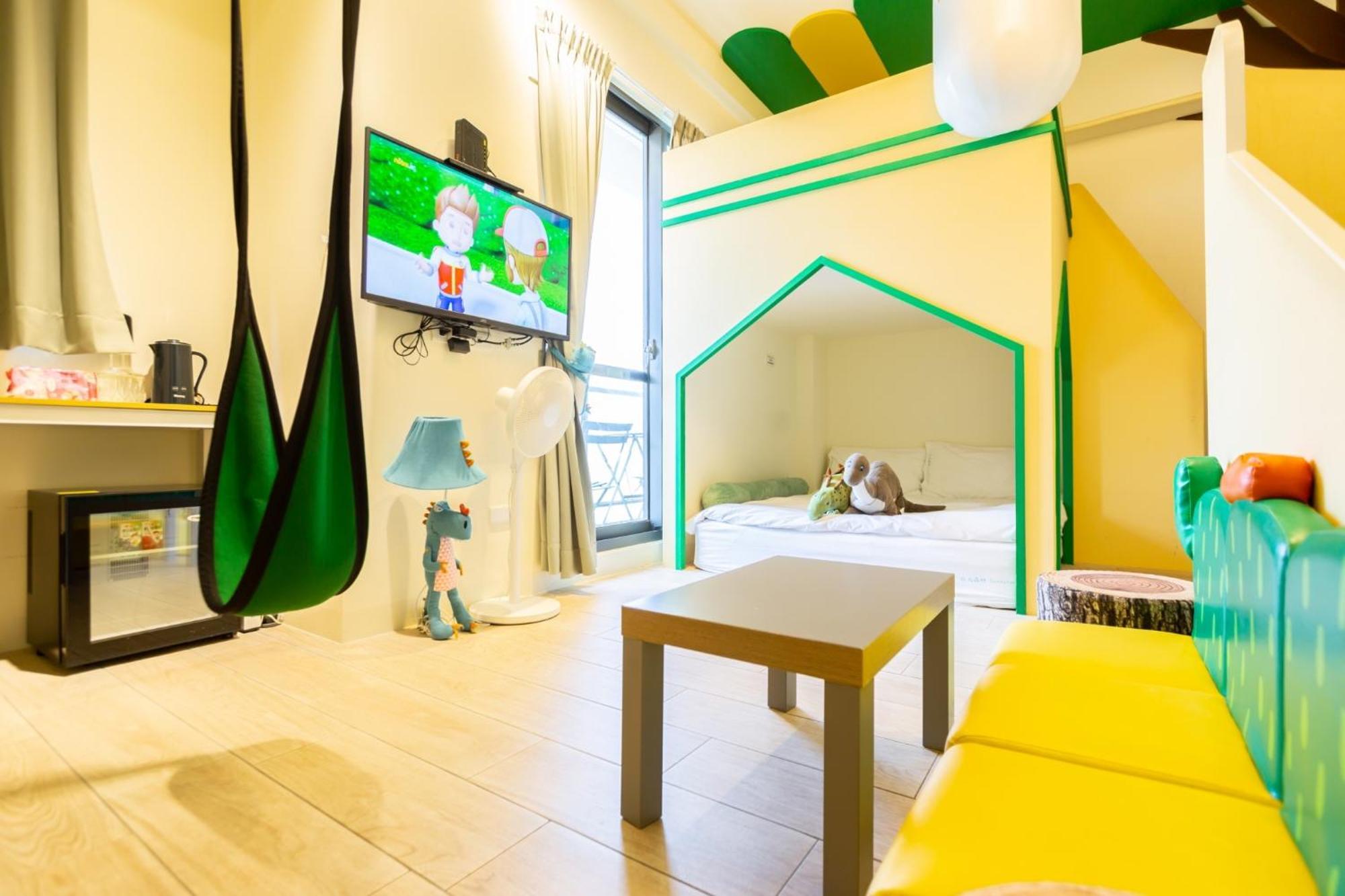 Sunlight Forest Homestay Tainan Esterno foto