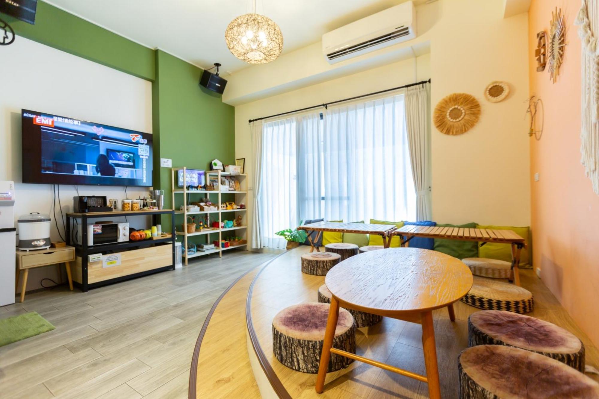 Sunlight Forest Homestay Tainan Esterno foto